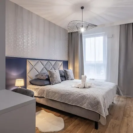 Modern Tower Z Silownia I Tarasem Na Dachu